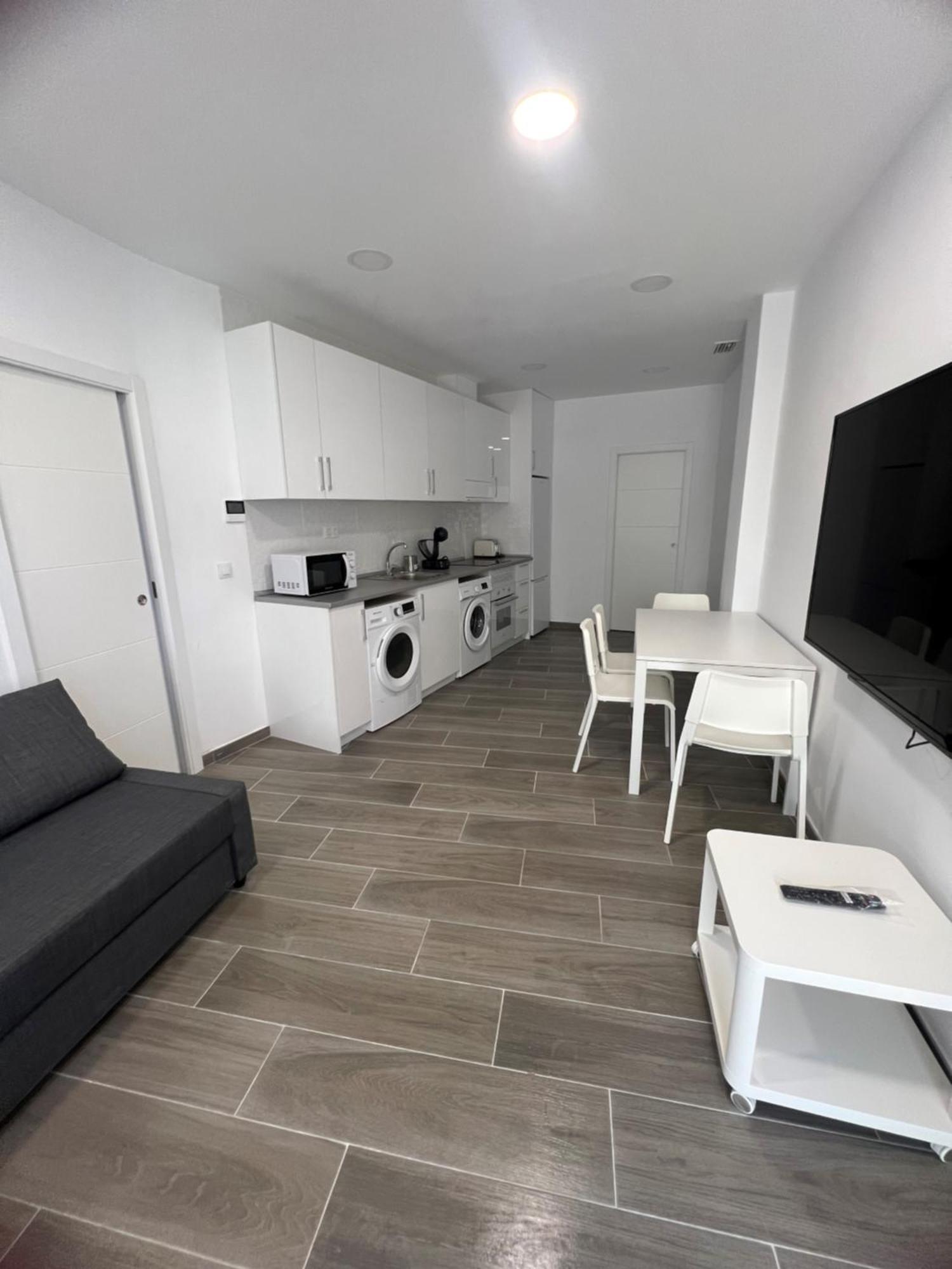 Apartamentos Montalvo Metropolis C Торремолинос Экстерьер фото